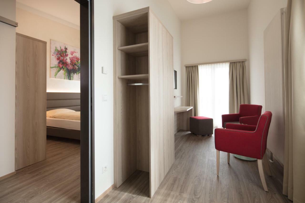 Hotel Gudrun ริดลิงเงน ภายนอก รูปภาพ