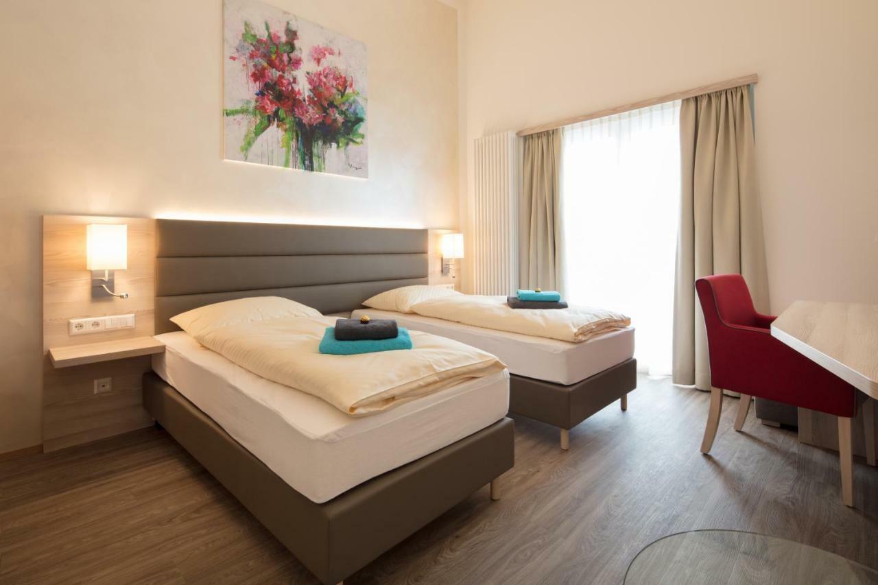 Hotel Gudrun ริดลิงเงน ภายนอก รูปภาพ